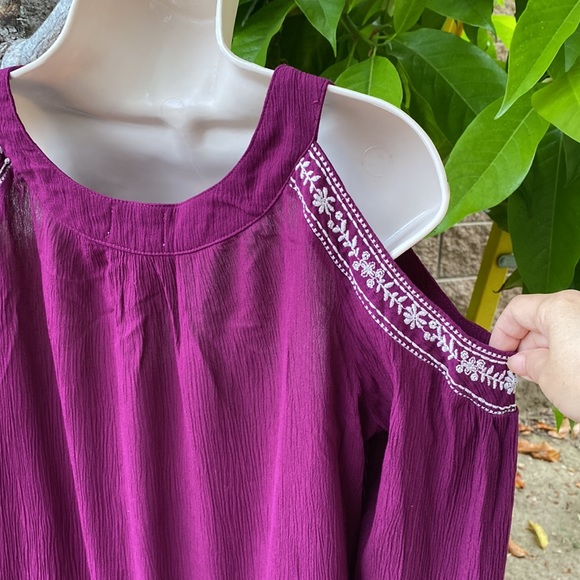 3 for $12 Time and Tru Embroidered Trim Cold Shoulder Midi Dress in Plum SzS 4/6 - Picture 7 of 8